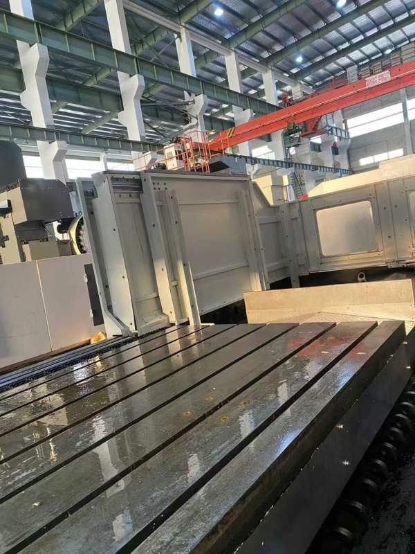 恒准精机3015数控龙门铣床，三轴行程X/Y/Z，3100/1650.