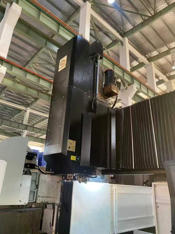 恒准精机3015数控龙门铣床，三轴行程X/Y/Z，3100/1650.