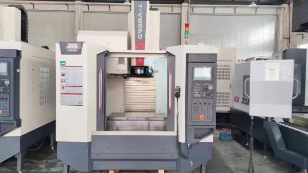 同款2台台群T-V856S立式加工中心年代: 2022年，使用时.