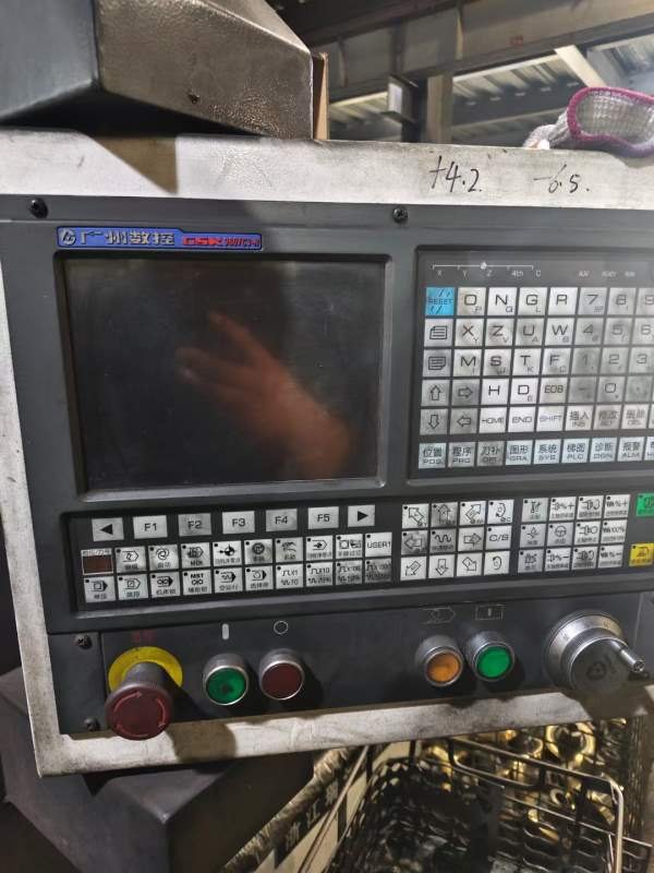 刚买下2台2020年瑞远520/1000数控车，10寸液压卡盘，.