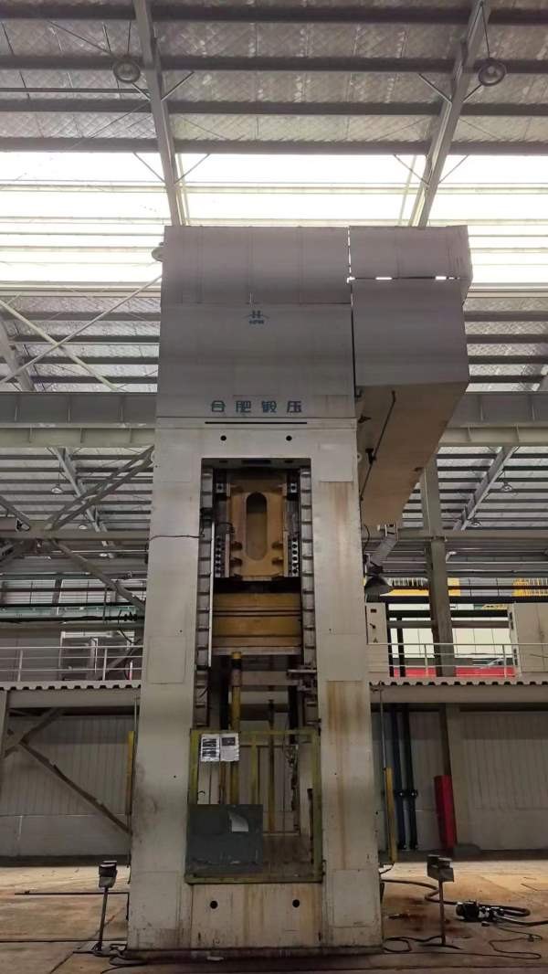合肥锻压2000吨，台面4.6/2.6米。长沙工厂提货精品，.