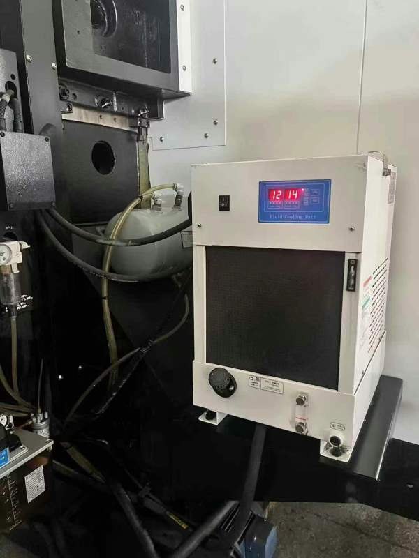 品牌: 台群 T-V1060 加工中心年份: 2020年系统: 三菱M.