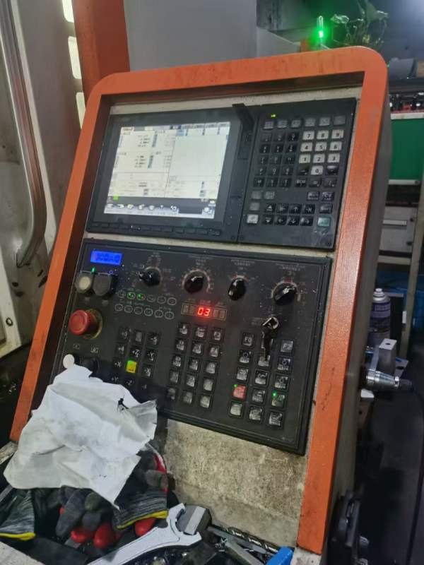 买下苏州一线品牌厚道25060加工中心，选配台正机身，.