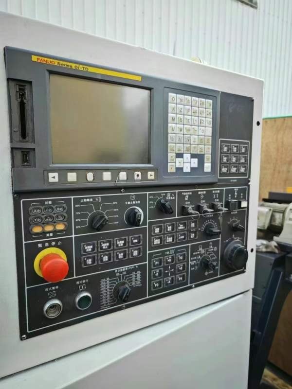 同款3台，程泰GLS200数控车床，8寸液压卡盘，带尾座，.