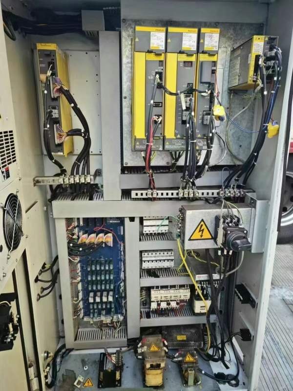 同款3台，程泰GLS200数控车床，8寸液压卡盘，带尾座，.