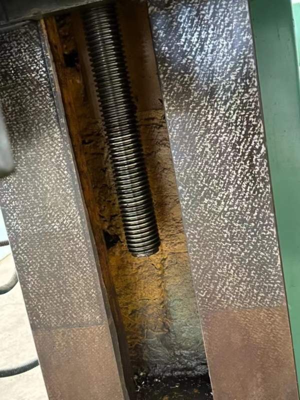 精品瓦房店2米5立车，加工高度2米。需要的客户联系