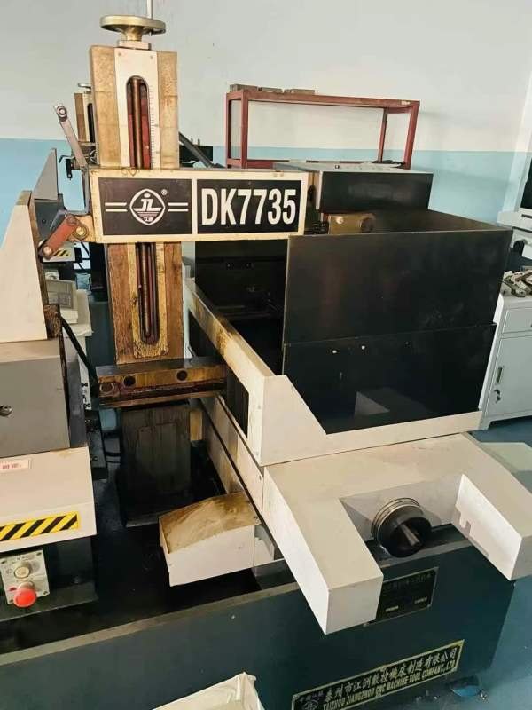 同款8台全新泰州7735线切割，安装了就打了样