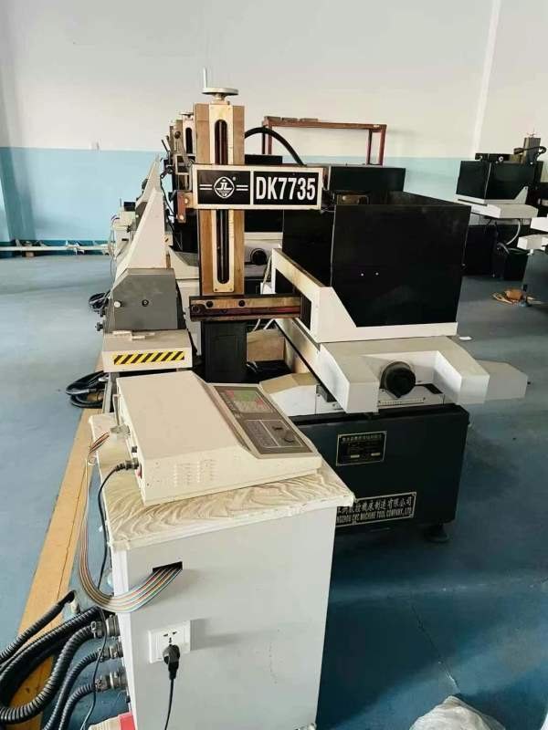 同款8台全新泰州7735线切割，安装了就打了样