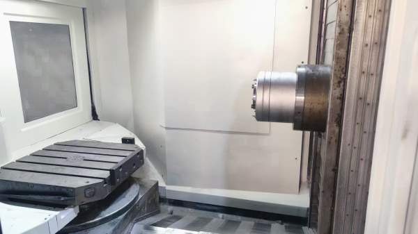 普什宁江630双工位卧加、卧式加工中心，新机160多万、.