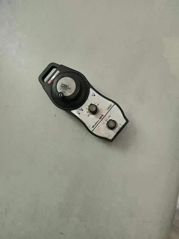 海天2516龙门，发那克MD系统，BT50齿轮头，自动铣头，.