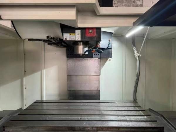 乔锋1370加工中心刚到货，乔锋1370加工中心，三菱M80A.