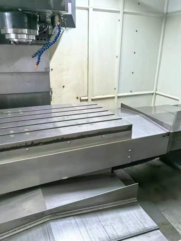 新到德扬CV1265数控铣床一台，三轴滚柱线轨，BT50/800.