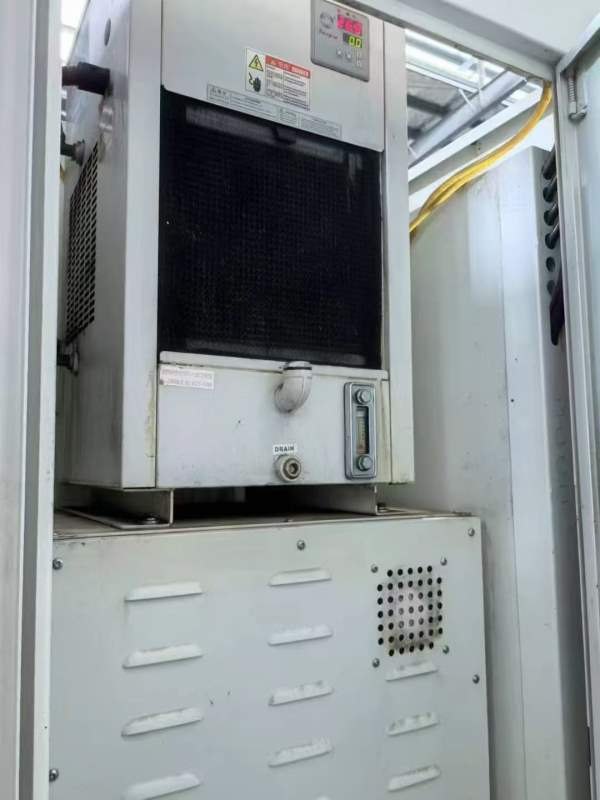 新到德扬CV1265数控铣床一台，三轴滚柱线轨，BT50/800.