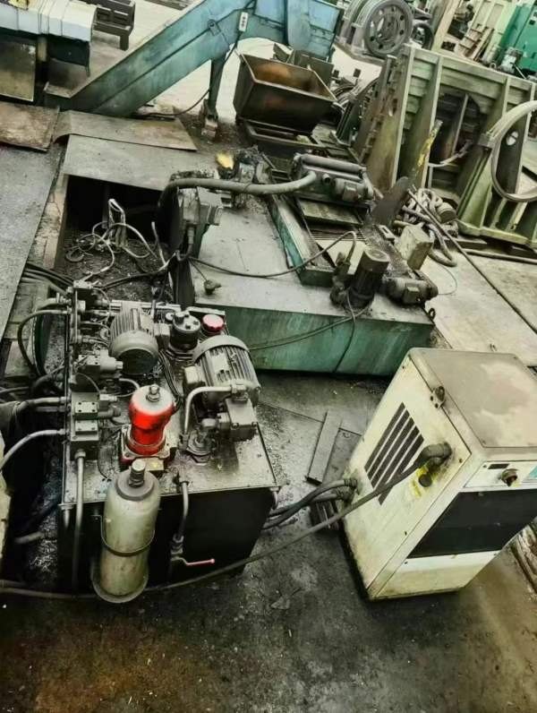 工厂在位昆机TK6513数控镗铣工作台：1.6m1.8m三轴行程.