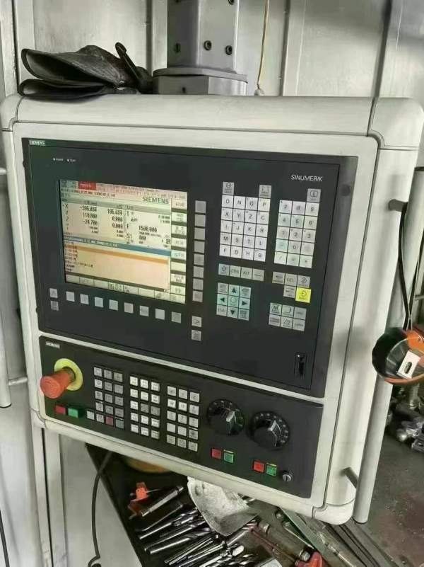 新瑞6513刨台数控镗床，工作台2X1.8米 ，三轴行程：X.