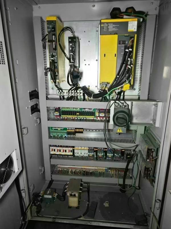 纽威161H，6寸卡盘，加工长度320，带尾座，后排屑，新.