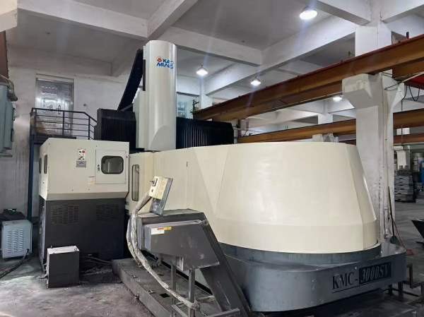 台资企业刚刚买下整厂龙门加工中心 高明KMC-3000SV数.