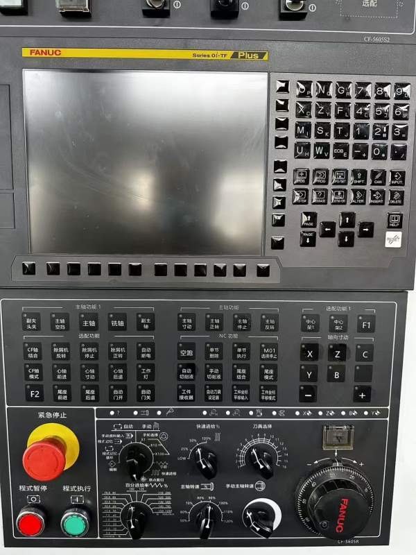 9.5新程泰GLS200数控车床，线轨机。加配10寸卡盘，对.
