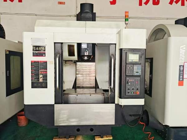 新到一台2017年台群856加工中心台群经典机型三菱M70系.