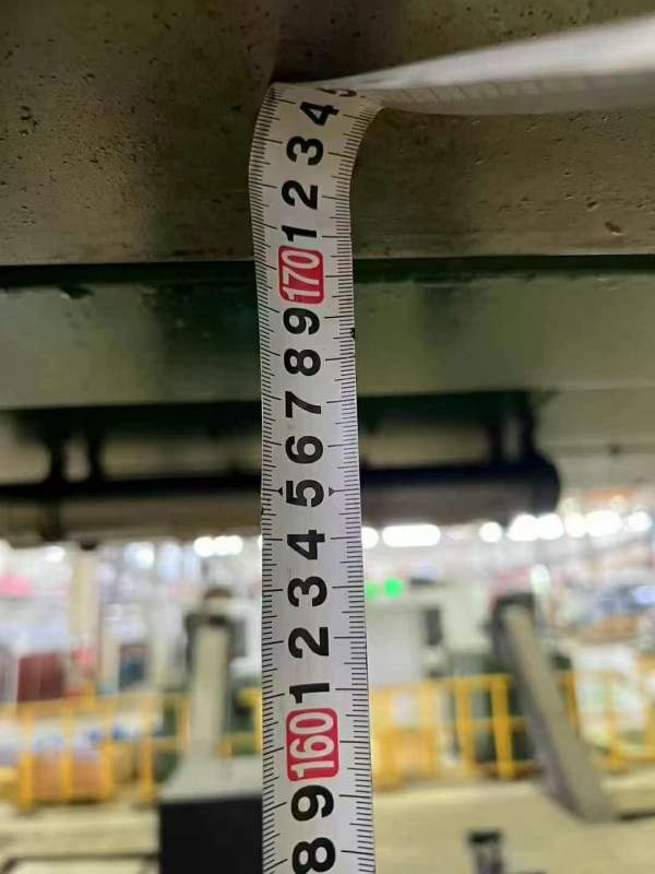 刚刚买下武重12米龙门加工中心 工作台3X12米门高1.7米.