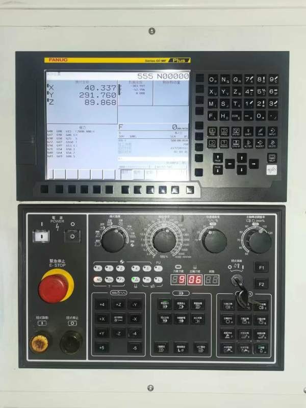 1160加工中心 加高款，Z轴760毫米行程1100/600/600款.