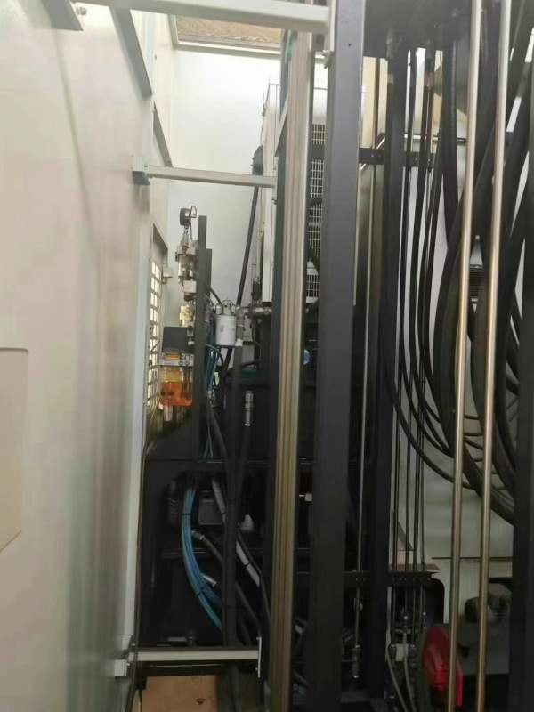 高配海天800双工位卧加、型号HUP80、发那科Plus系统、.