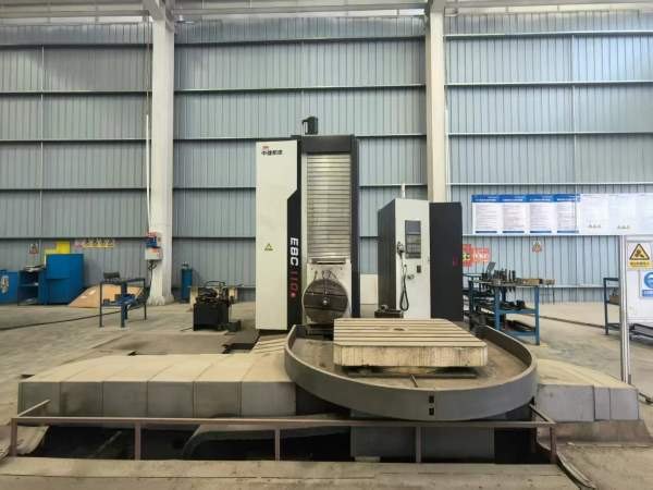 中捷EBC110F数控镗，工作台，加工高度1500，带光栅尺.