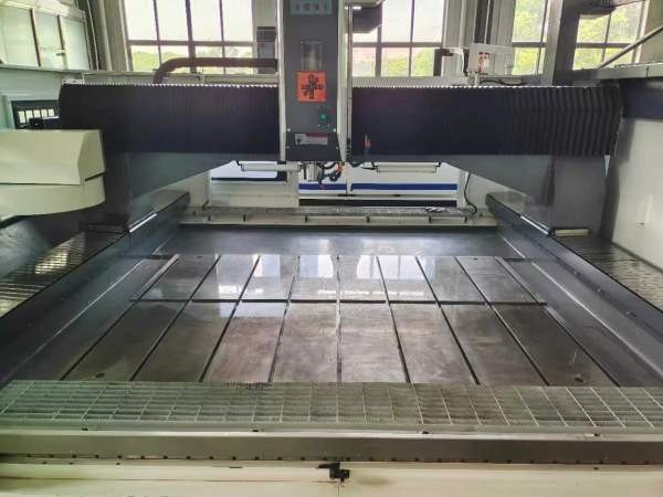 普拉迪PHE-CNC2518S发那科MF-PLUS系统三线轨行程25001.