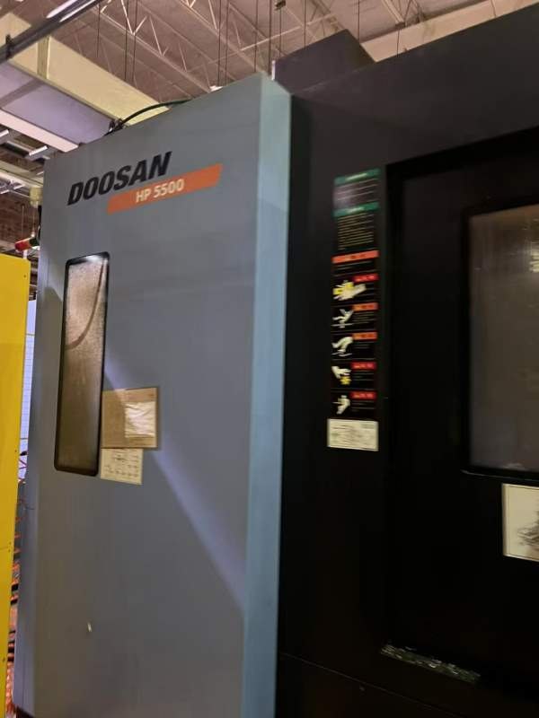 上海买下韩国原装斗山HP-5500卧式加工中心主轴：BT50.
