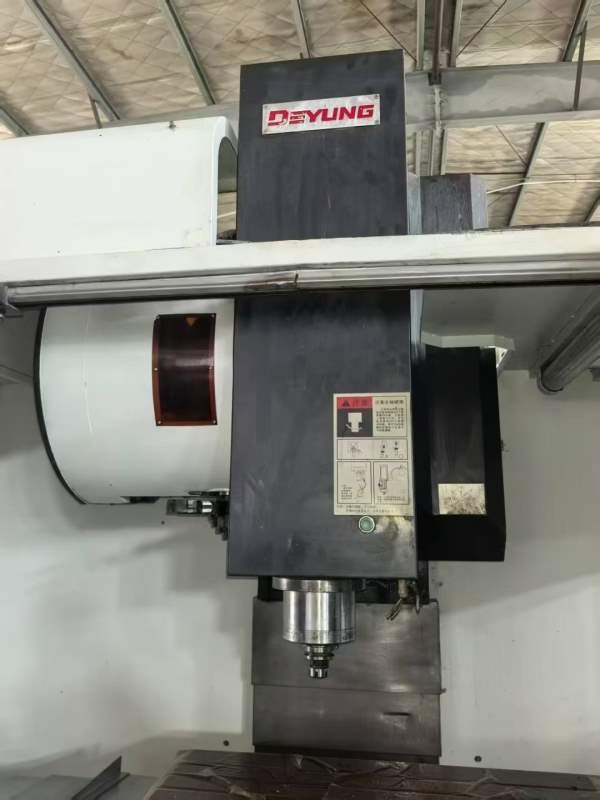 德扬重型CV850加工中心发那科MFplus系统，三轴日本THK.