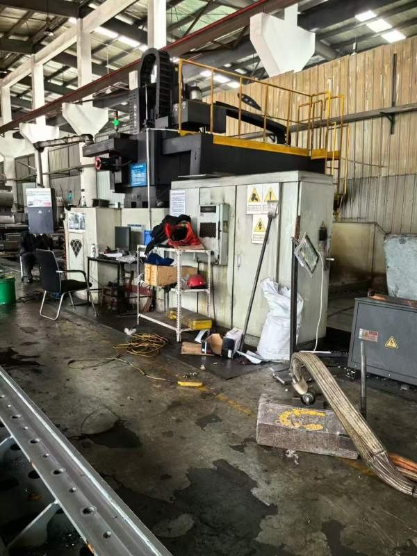 海天6028数控龙门，后一台工作台62米，门宽2.8米，带.