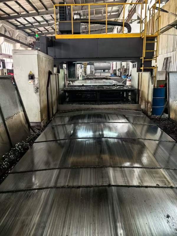 海天6028数控龙门，后一台工作台62米，门宽2.8米，带.