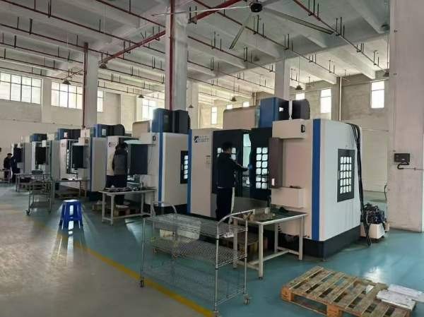 阿迈科AM110-G加工中心2023年10月出厂还有3台系统：三.