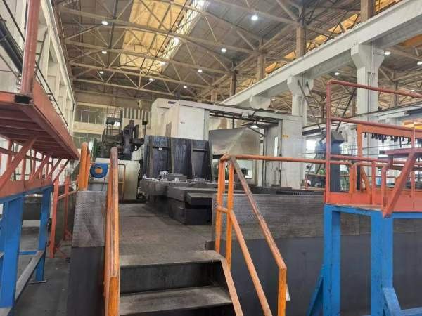 外资企业刚刚中标一台韩国原装斗山DBC双工位卧镗＇三.