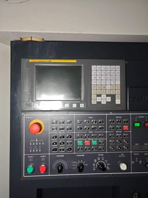 今天批发出售台湾丽伟V-50L立加，BT40大主轴直径190，.