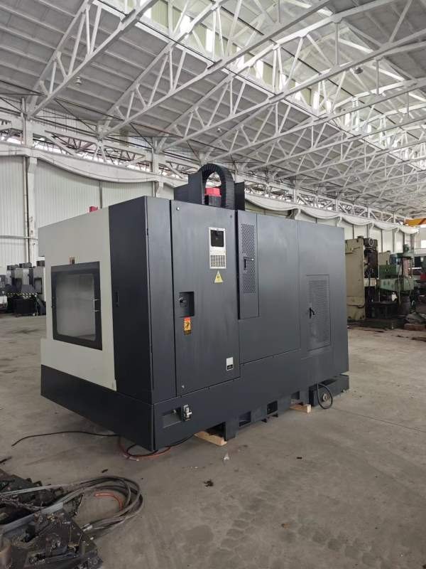 今天批发出售台湾丽伟V-50L立加，BT40大主轴直径190，.