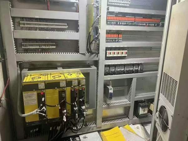 20年海天6036龙门加工中心 工作台3X6米 门宽3.6米 门.