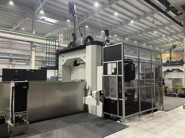 18台日本原装大隈龙门加工中心常州工厂在位出售