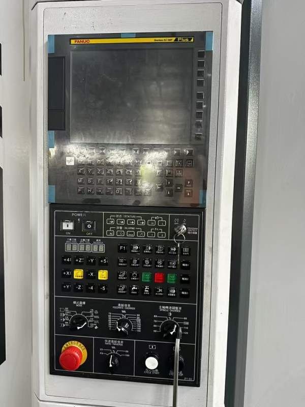 2023年台功1160三轴线规主轴直连12000带中心出水。