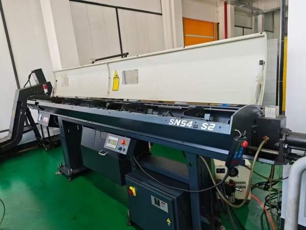 同款两台日本津上走心机B0325-II，棒料通过尺寸32mm，.