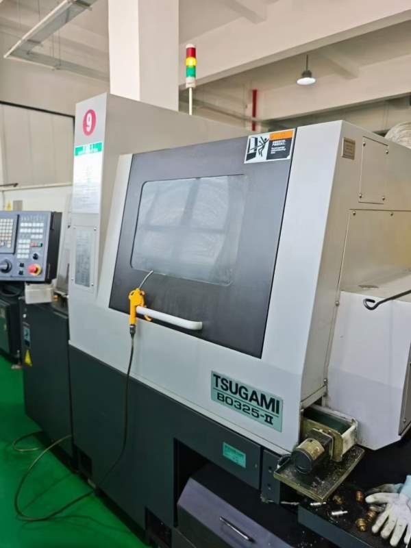 同款两台日本津上走心机B0325-II，棒料通过尺寸32mm，.