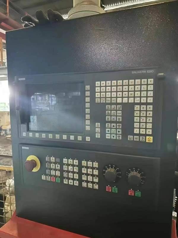 宁波海天龙门式加工中心，2米X5米，龙门宽2.3米，加工.