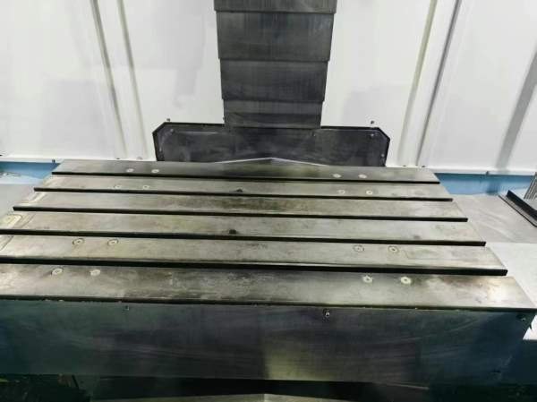 广东泽旭1160加工中心带模具包的一米机到货了，新到三.