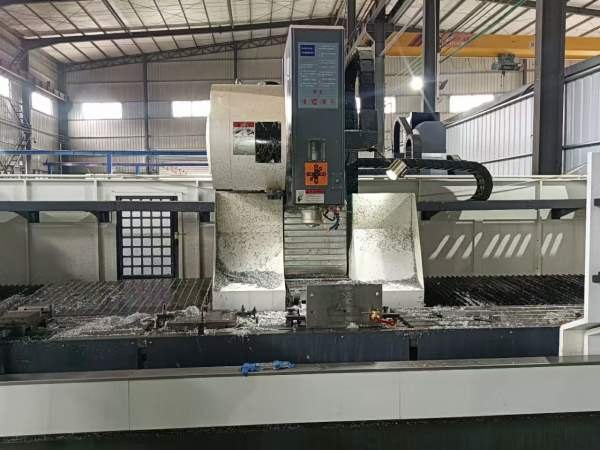 福建泉州工厂刚刚买下4台普拉迪4500加工中心（BT40）.