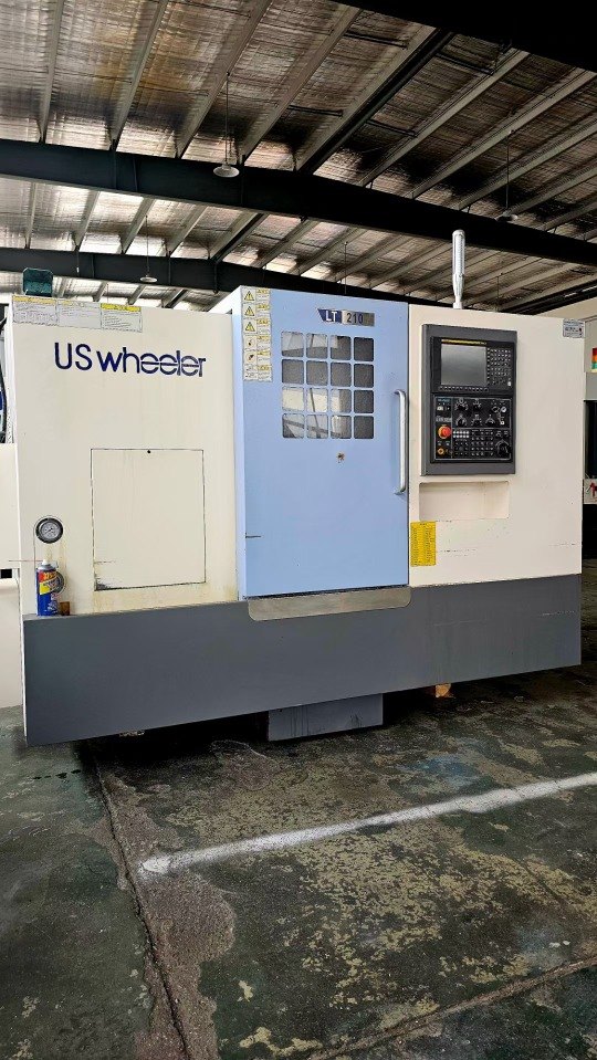杭州惠勒LT-210，8寸卡盘主轴电机11/15KW，回转直径51.