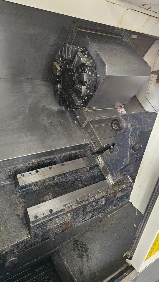 杭州惠勒LT-210，8寸卡盘主轴电机11/15KW，回转直径51.