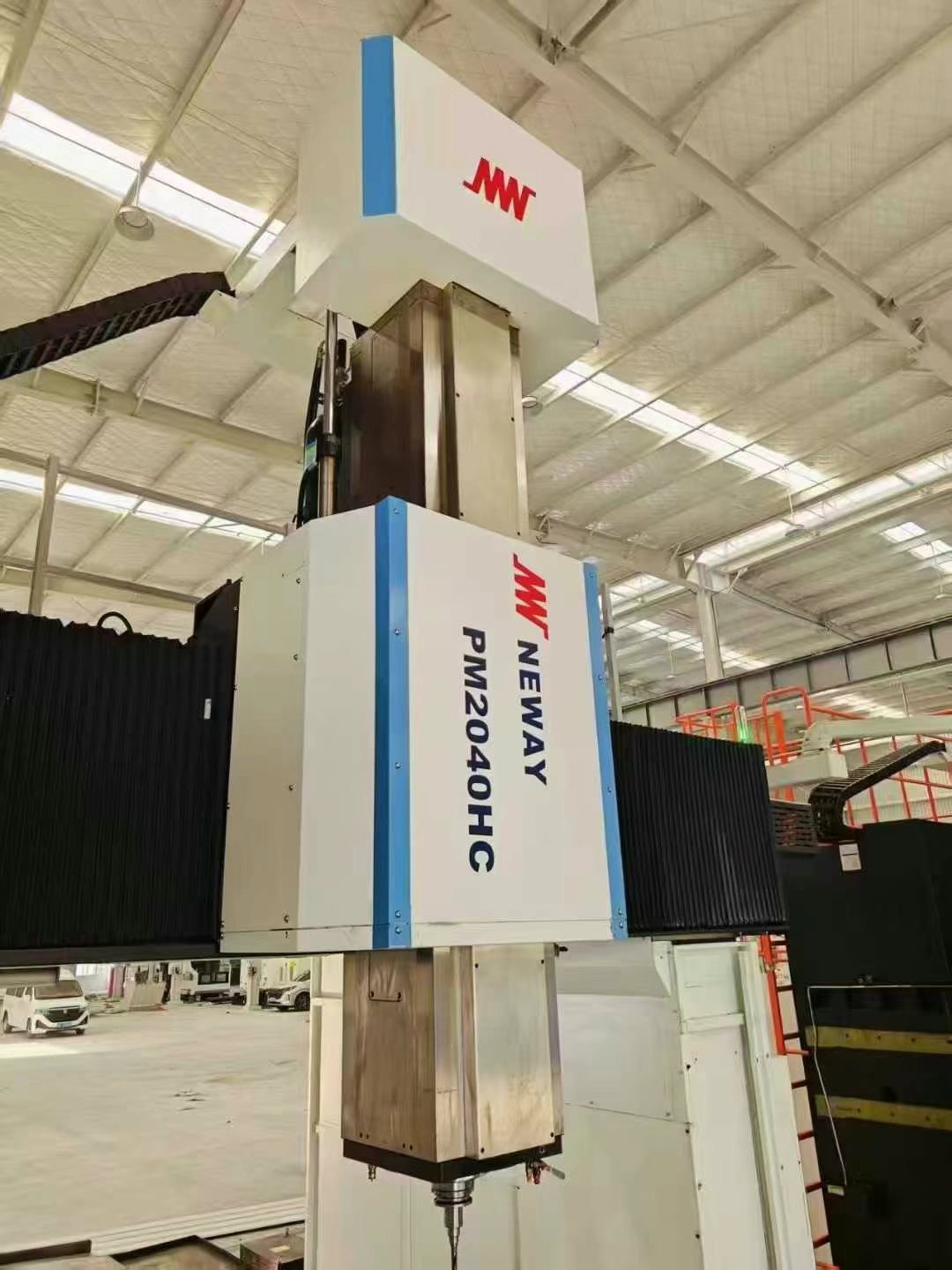 买下俩台苏州一线品牌纽威4米龙门，
全部方滑枕俩线一.