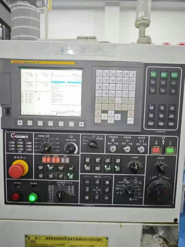 台湾程泰GLS2000e数控车床，发那科TF系统，8寸卡盘，1.