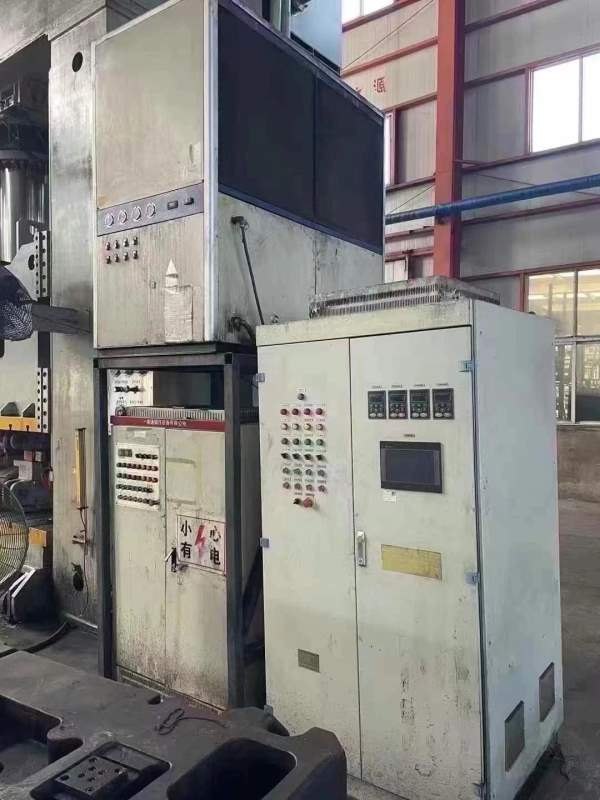 沈阳工厂二台南通框架液压机。需要的速度一台1600吨，.