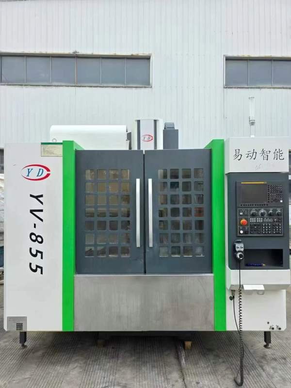 无锡易动855重型加工中心，BT40主轴，12000转